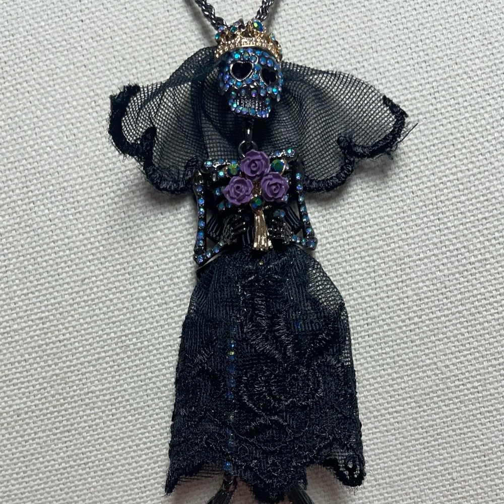 Betsey Johnson Skeleton Bride Halloween Necklace